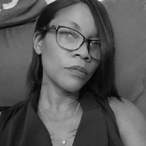 Meet your Posher, Gia